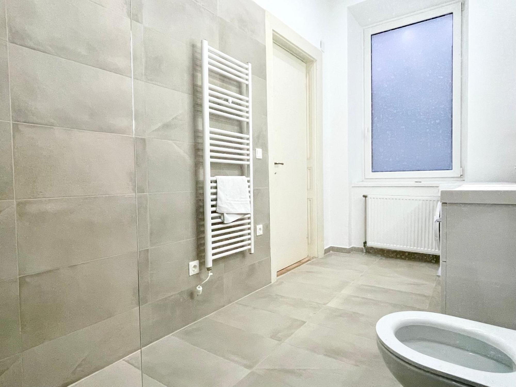 Luxury Apartment At Famous Vienna Kutschkermarkt Luaran gambar